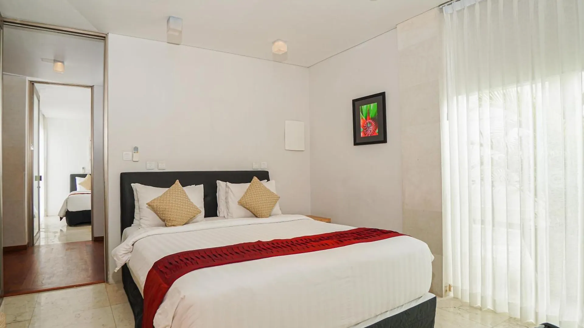 Furamaxclusive Ocean Beach Seminyak Bali Legian 5*,