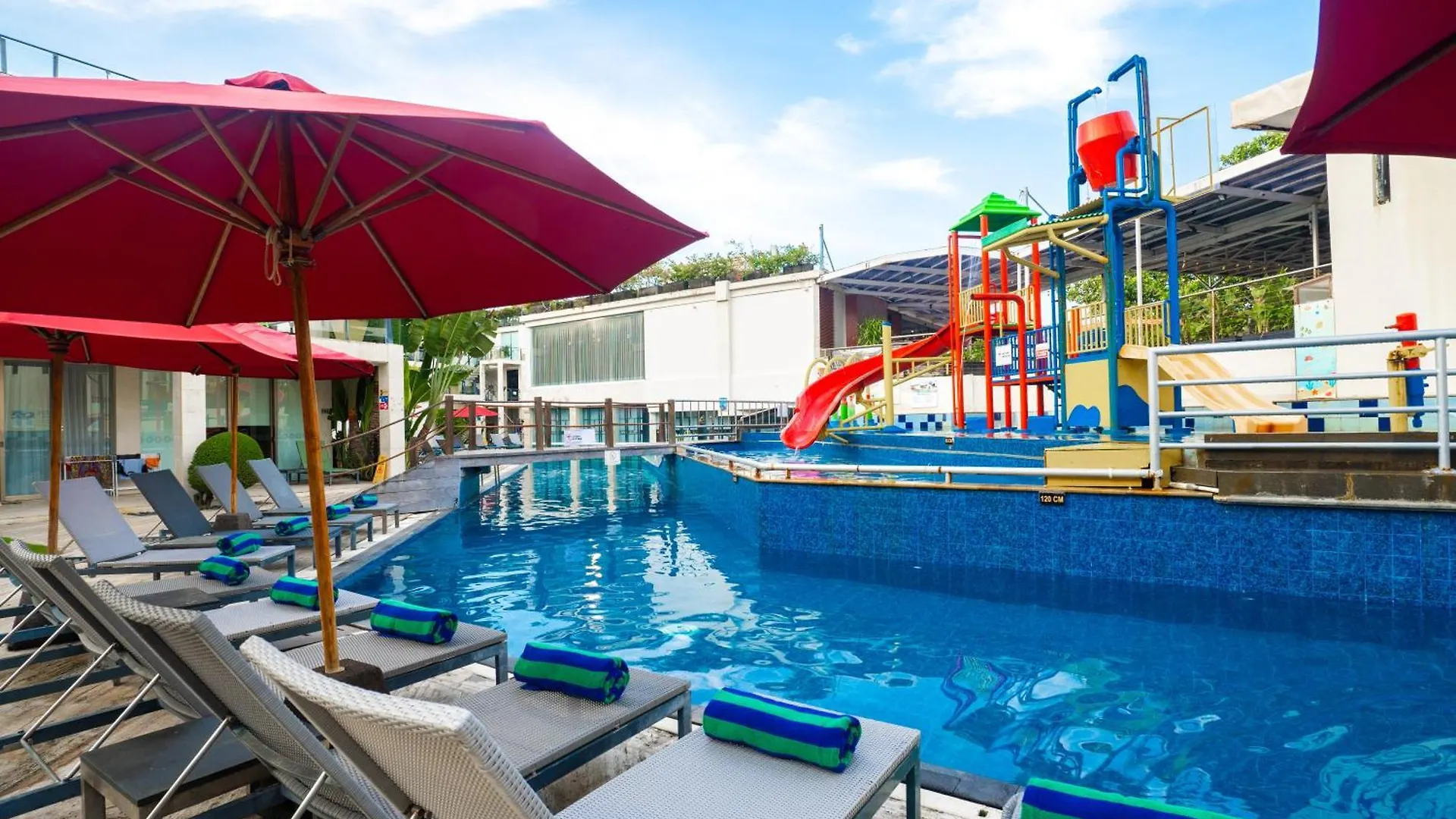 Furamaxclusive Ocean Beach Seminyak Bali Legian Hotel