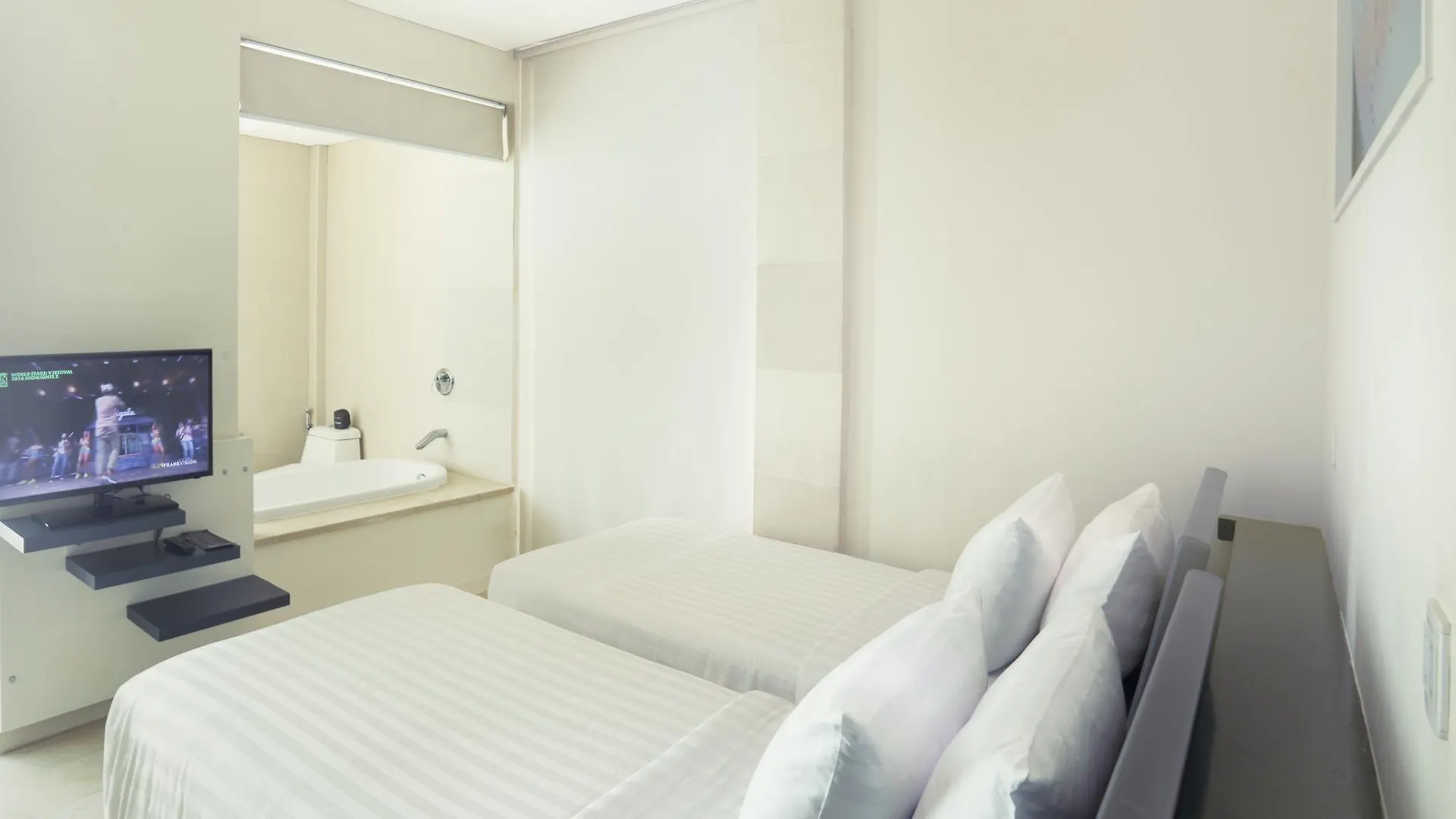 Furamaxclusive Ocean Beach Seminyak Bali Legian Hotel